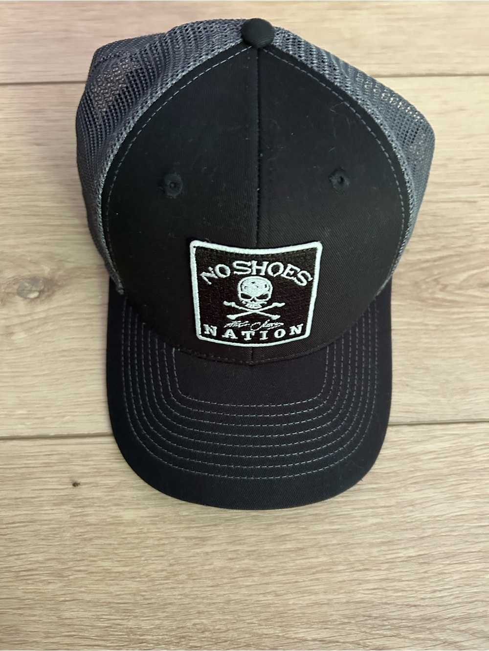 Kenny Chesney No Shoes Nation Black & Gray Mesh Trucker Hat